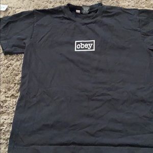 Obey tee